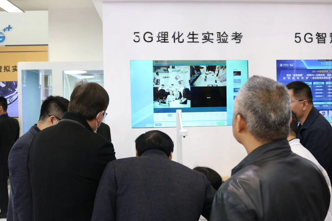 翌学智慧实验考评系统有哪些功能？